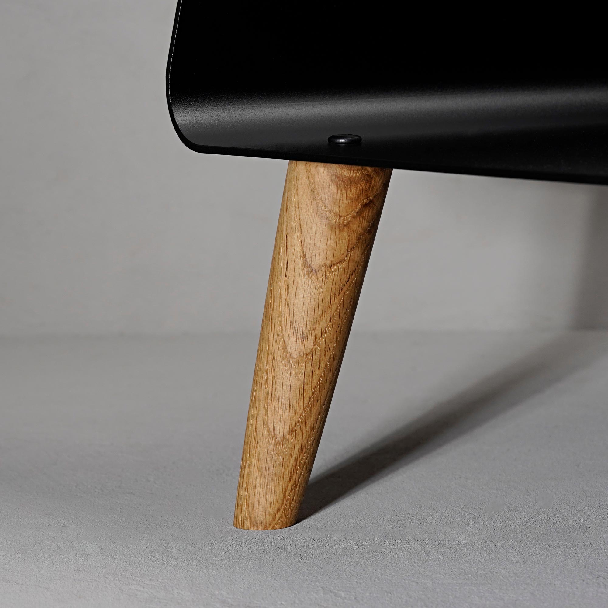 Holzstandbein von Metall Kaminholzkorb