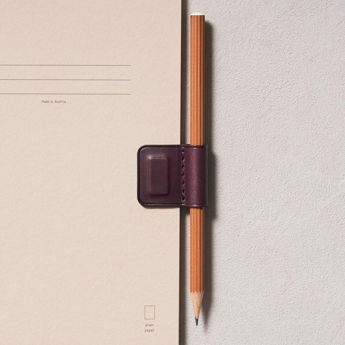 Porte-stylo magnétique en cuir
