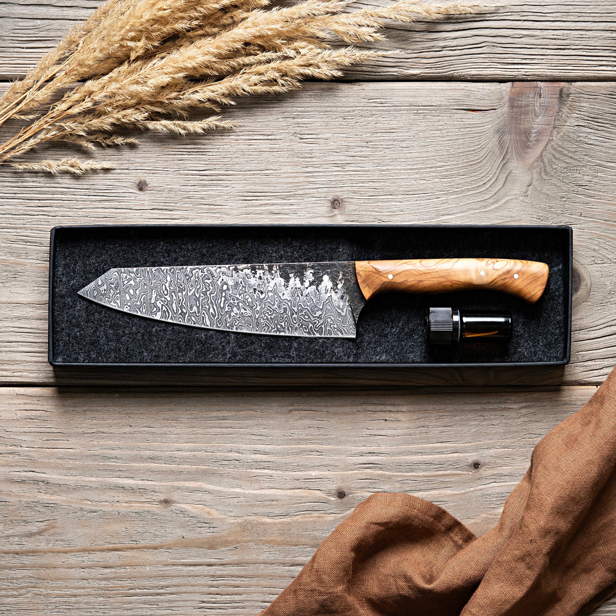 Couteaux de cuisine en damas