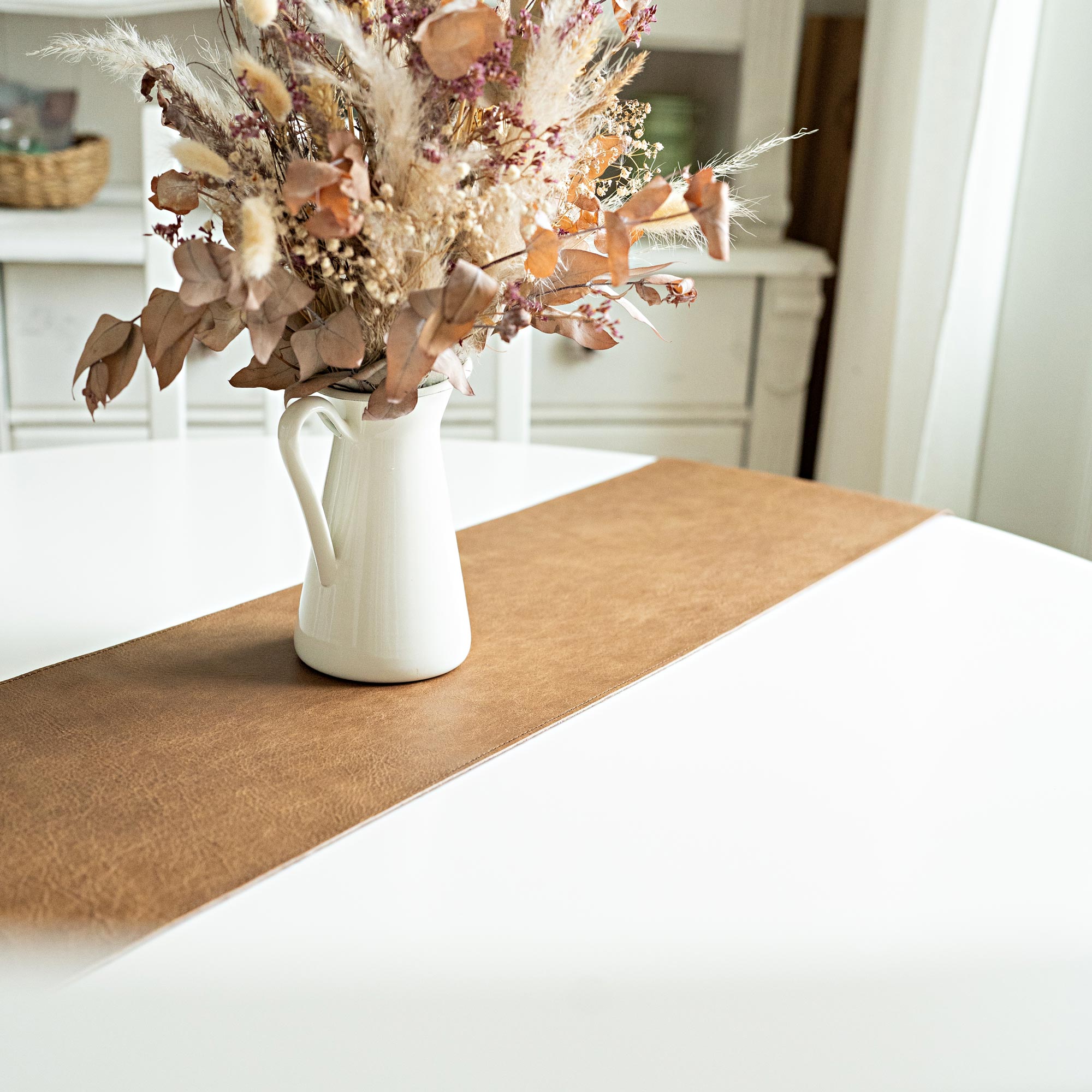 Chemin de table en cuir