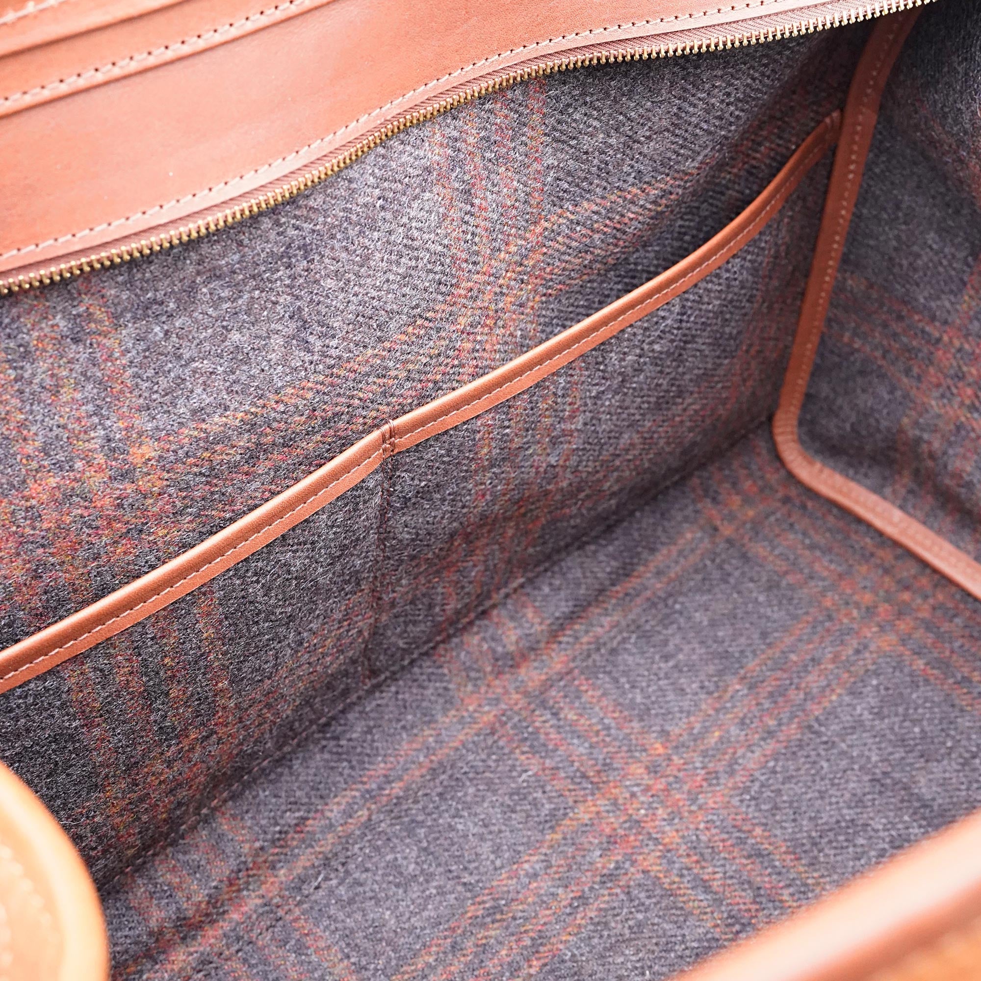Tweed Innenfutter von Lederreisetasche
