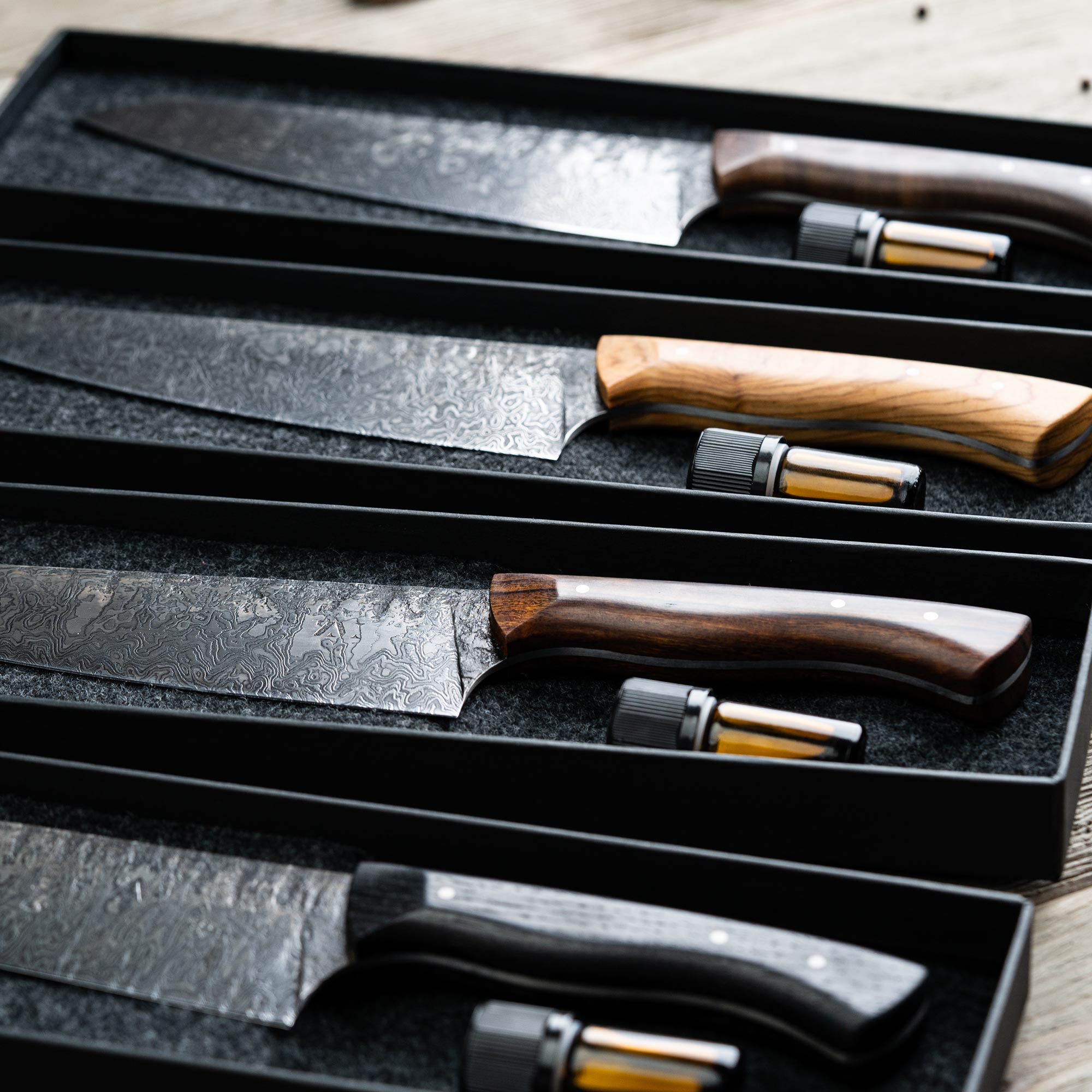 Couteaux de cuisine en damas