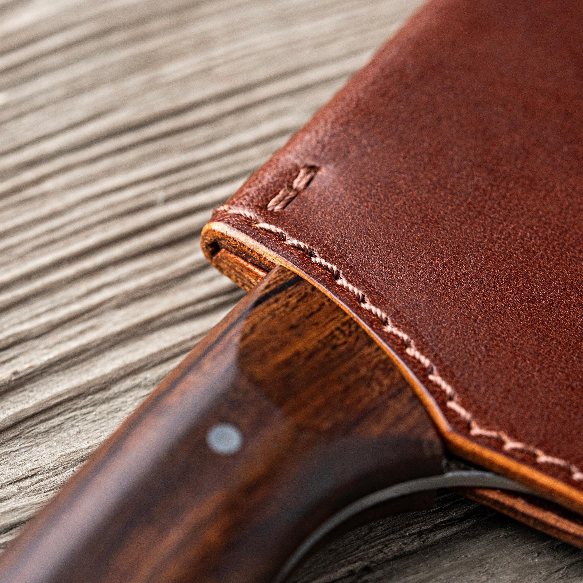 Etui de couteau en cuir