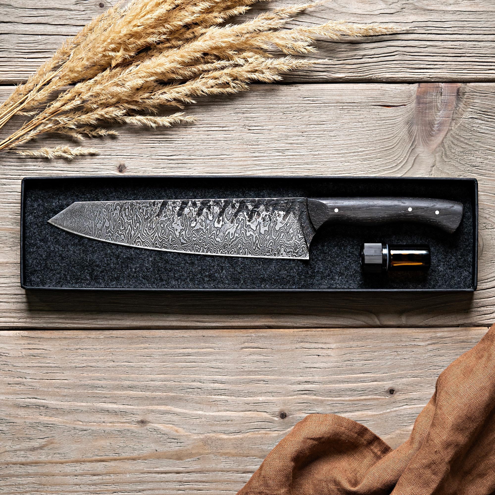 Couteaux de cuisine en damas