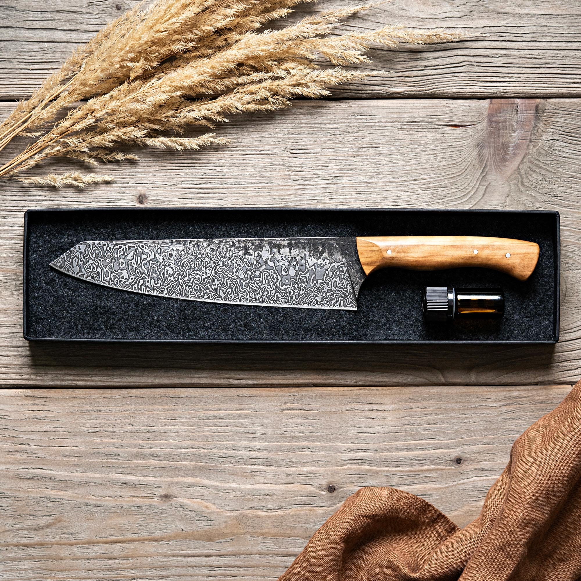 Couteaux de cuisine en damas