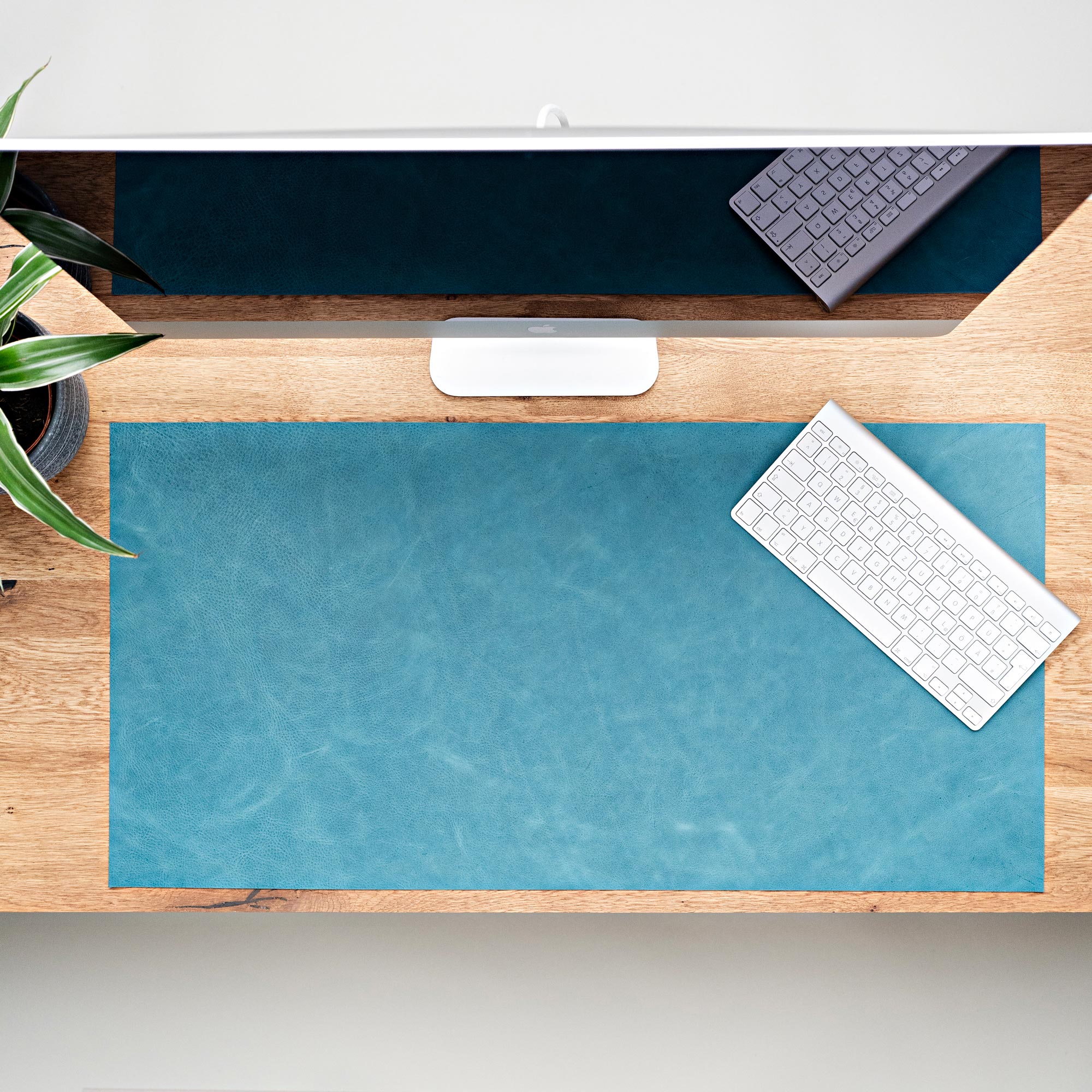 Sous-main cuir naturel bleu ciel