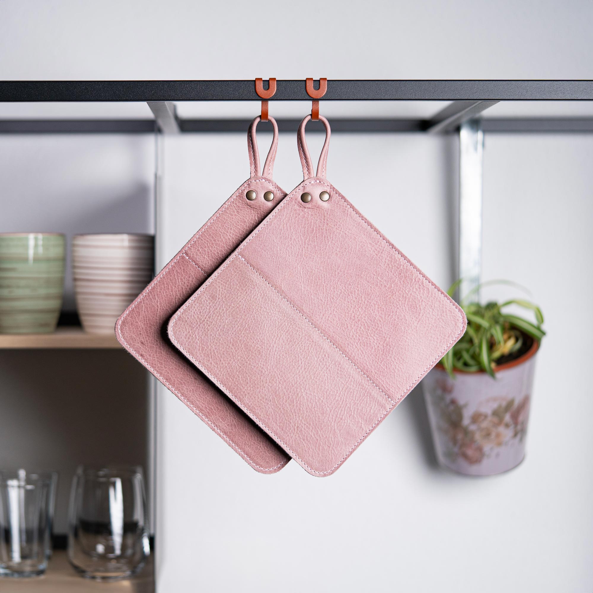 2x maniques de cuisine en cuir